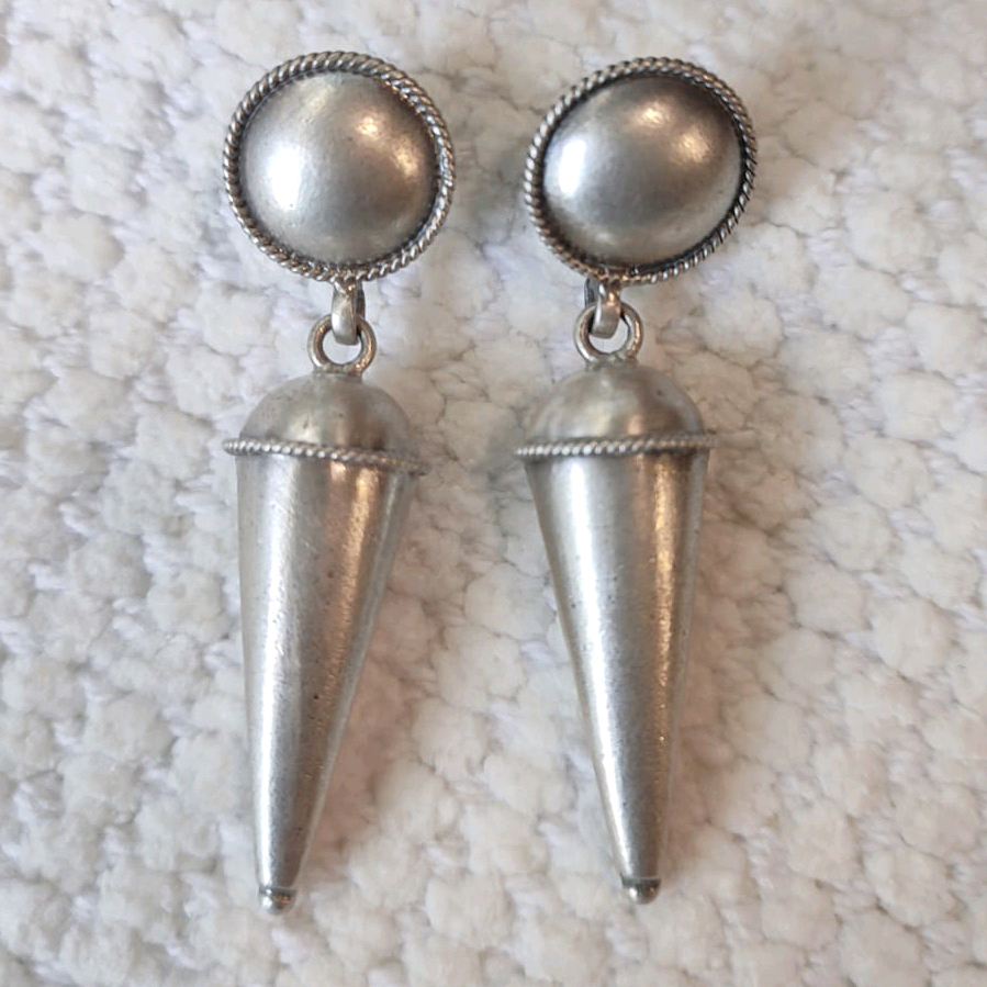 Kaara cone earrings 